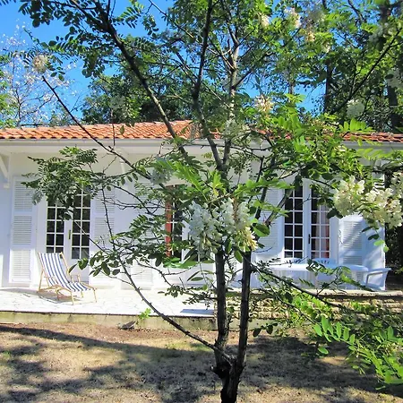 Villa, Jardin, Parkings, Mer A 100 M Villa