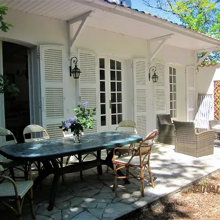Villa, Jardin, Parkings, Mer A 100 M Villa *