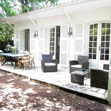 Villa, Jardin, Parkings, Mer A 100 M Villa